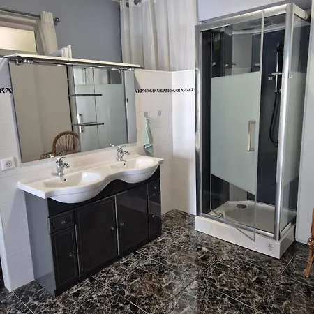 Maia Apartment Saint-Aigulin